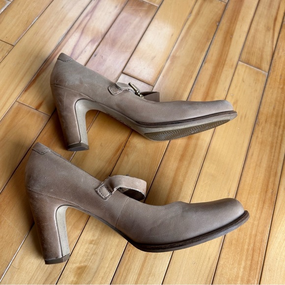 Ecco tan leather mary jane pump, size 39 - Picture 8 of 12